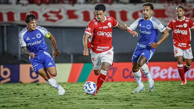 Cruzeiro deslancha no segundo tempo, vence o Vila Nova e se classifica