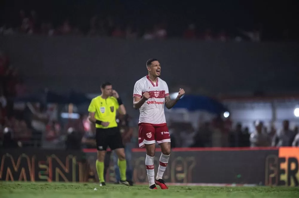 No retorno de Neymar, CRB vence nos pênaltis e elimina o Santos na Copa do Brasil