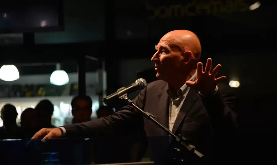 Morre Sebastião Salgado, o brasileiro que se tornou ícone da fotografia mundial, aos 81 anos