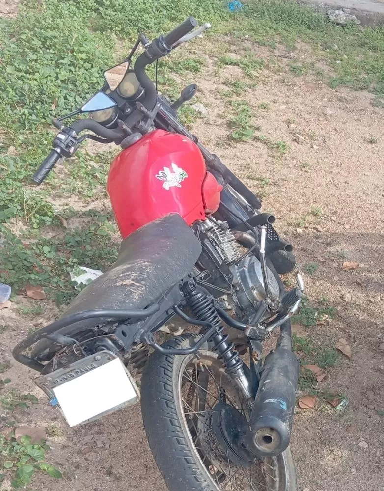 Moto com restrições e chassi adulterado é apreendida pela PM na zona rural de Paulista (PB)