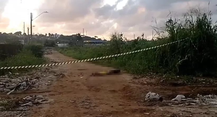 Corpo de homem com sinais de tortura é encontrado em rua deserta de Bayeux