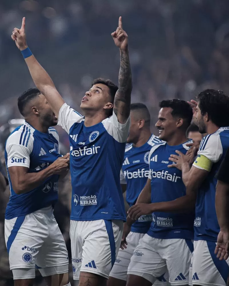 Kaio Jorge marca dois em quatro minutos, Cruzeiro vence Palmeiras e assume a vice-liderança