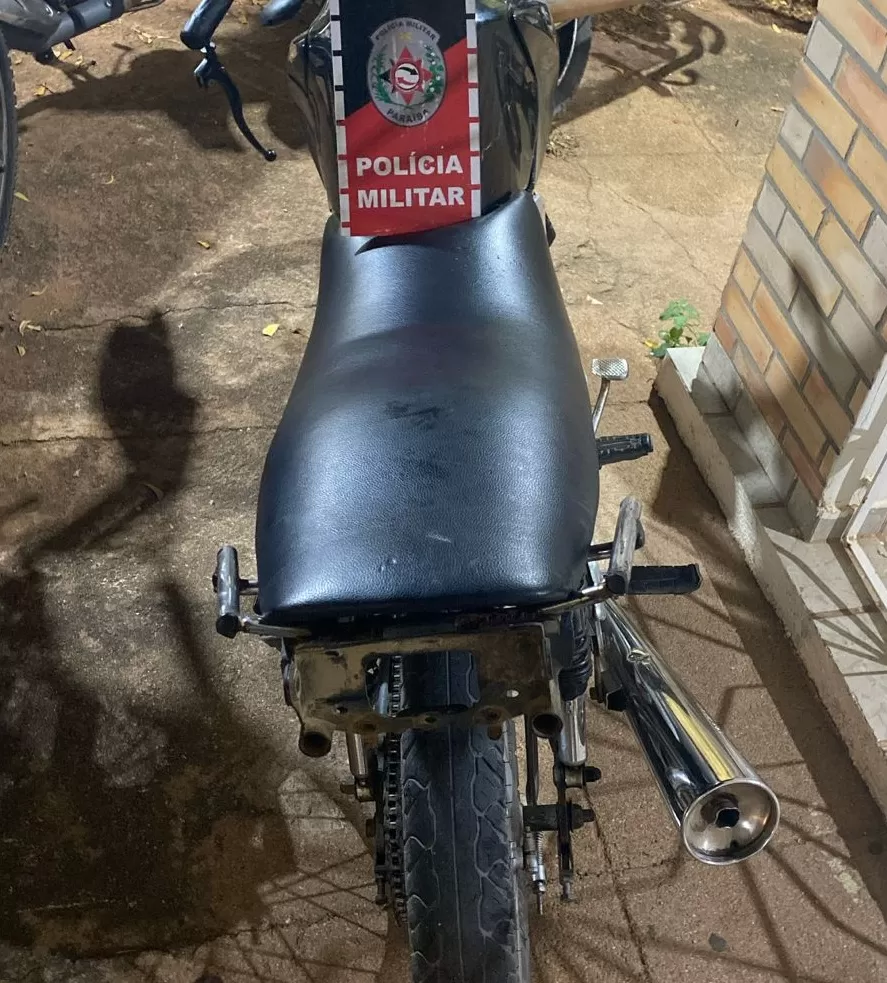 Polícia Militar apreende na noite de terça-feira (10) moto Yamaha Factor com sinais de adulteração, em São Bento