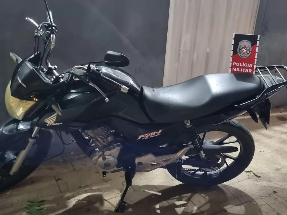 Polícia Militar apreende motocicleta adulterada, na tarde desta terça-feira (17), na rodovia PB-293, em Paulista (PB)
