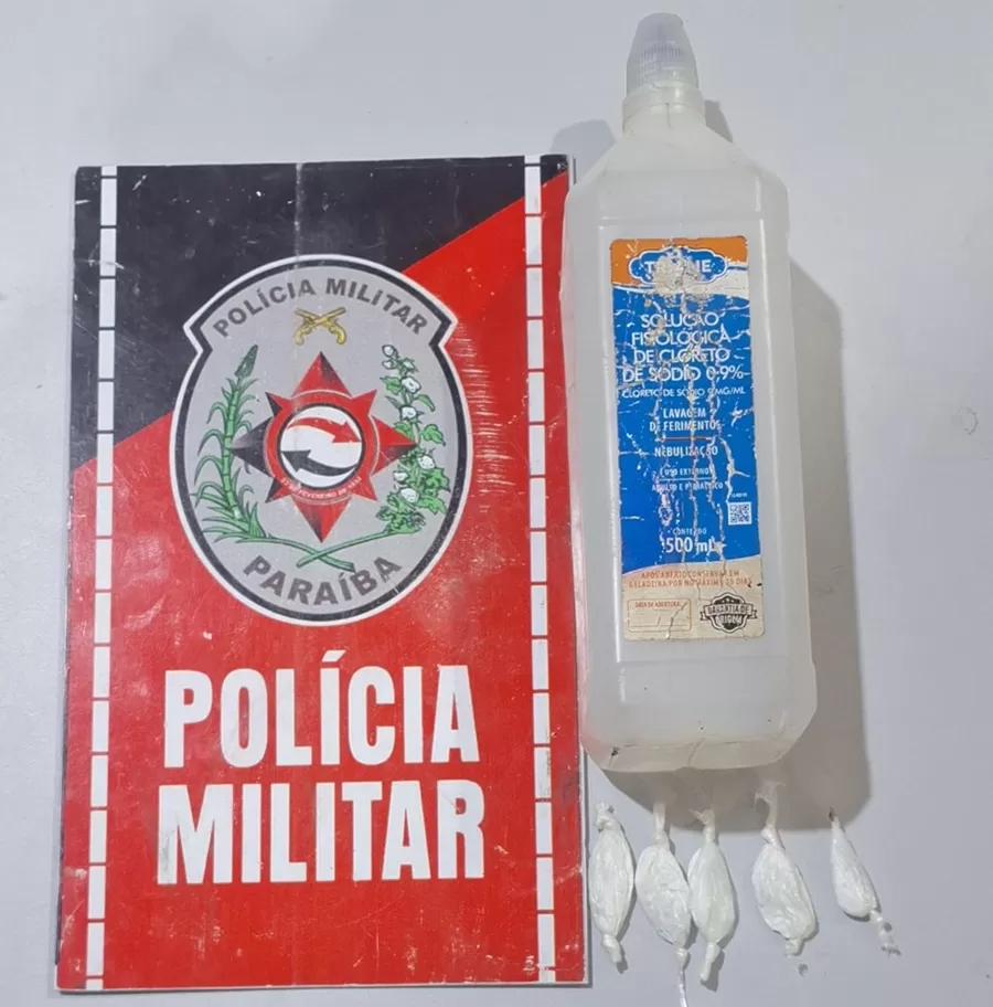 Polícia Militar apreende drogas durante abordagem no bairro São Paulo, em Catolé do Rocha