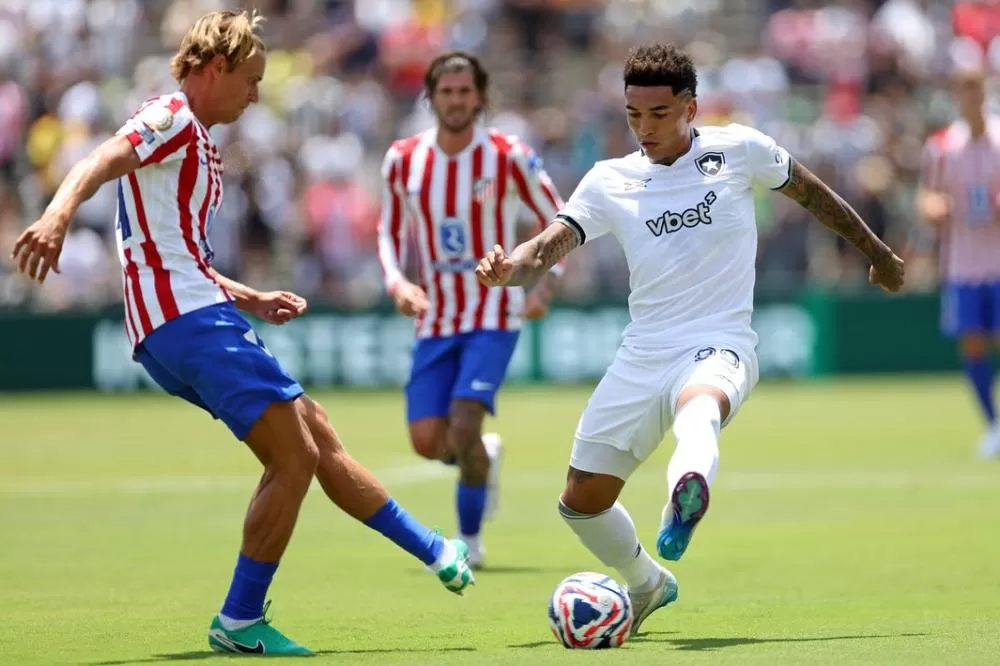 Botafogo perde para o Atlético de Madrid, mas garante vaga nas oitavas da Copa