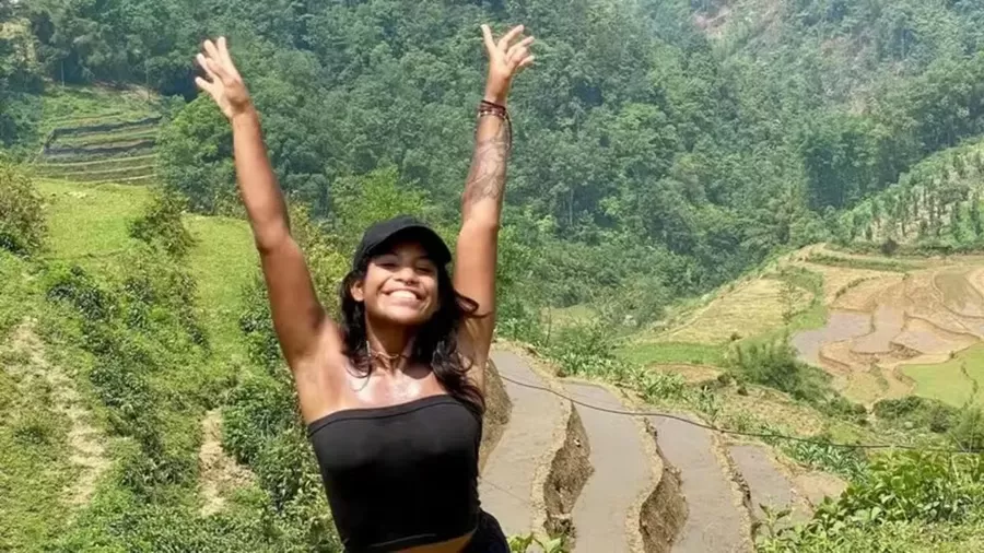 Juliana Marins, brasileira que caiu em trilha de vulcão na Indonésia, é encontrada sem vida