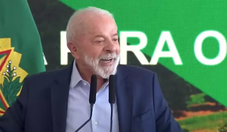 Lula chama Bolsonaro de 'frouxo' e diz a produtores rurais que 'nunca vai pedir PIX e anistia'