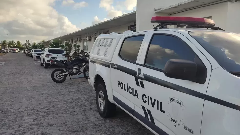 Mulher de 40 anos é morta a tiros na manhã deste domingo (6) no Centro de Bayeux,