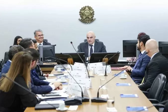 Alexandre de Moraes mantém a validade do decreto do governo sobre o IOF