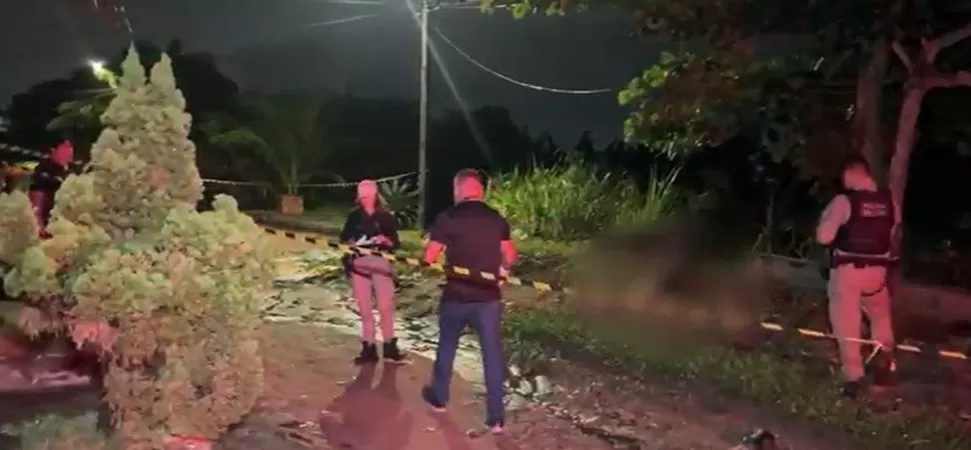 Adolescente de apenas 15 anos é executada com mais de 30 tiros na noite desta terça-feira