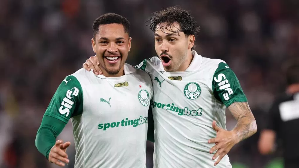 Palmeiras vira sobre o Fluminense no Maracanã e sobe para terceiro lugar