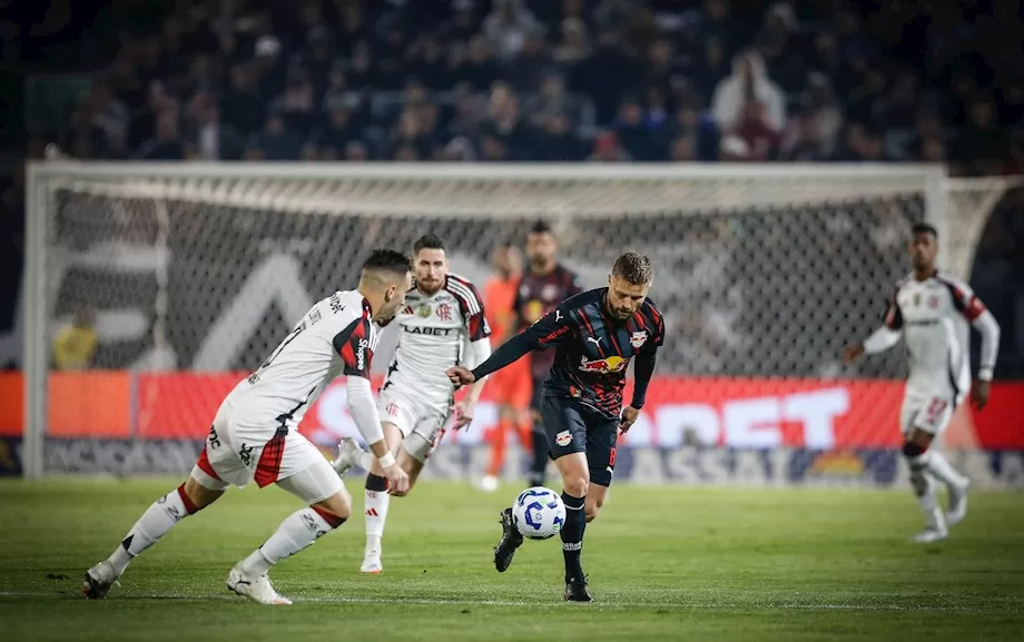 Wesley marca em possível despedida, Flamengo vira e quebra tabu contra o Bragantino