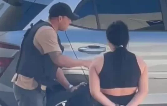 Policial à paisana prende casal com R$ 1 milhão em droga do tipo Skank, no bairro do Bessa, em João Pessoa