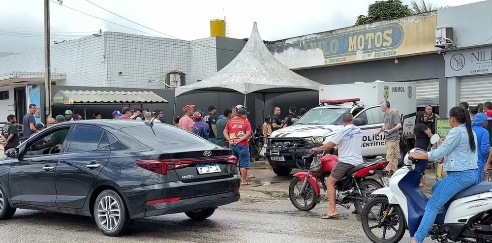 Empresário é executado com mais de 20 tiros dentro de seu estabelecimento comercial, na manhã esta segunda (4)