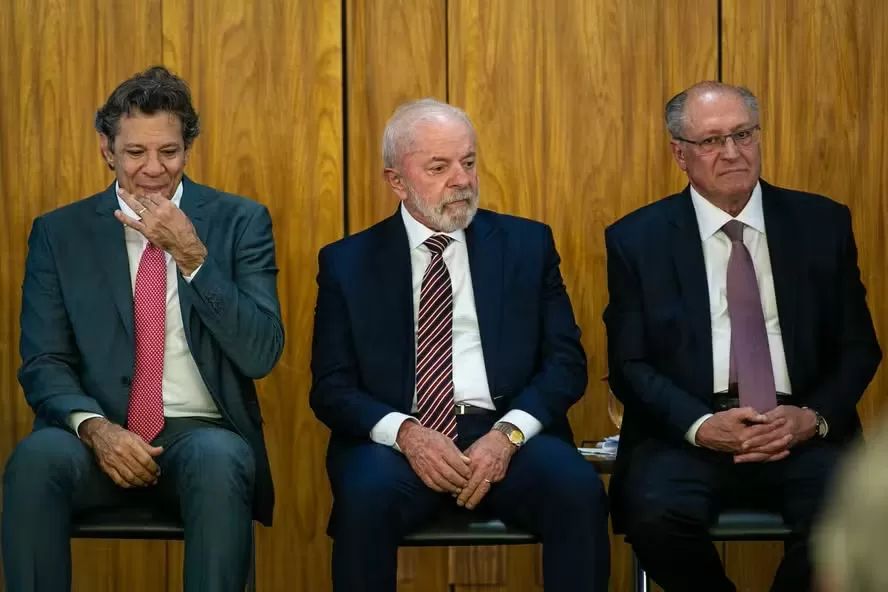 Lula apresenta hoje socorro a setores afetados pelo tarifaço: veja o que já se sabe sobre o pacote