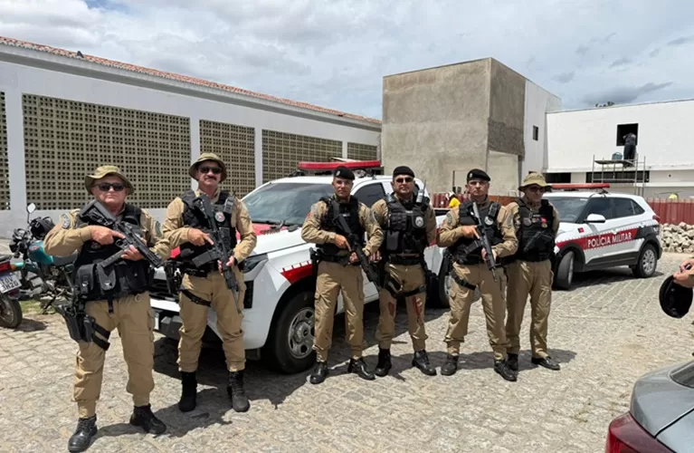 Homem é preso após invadir consultório odontológico em busca da ex-namorada e trocar tiros com a polícia, em Pombal