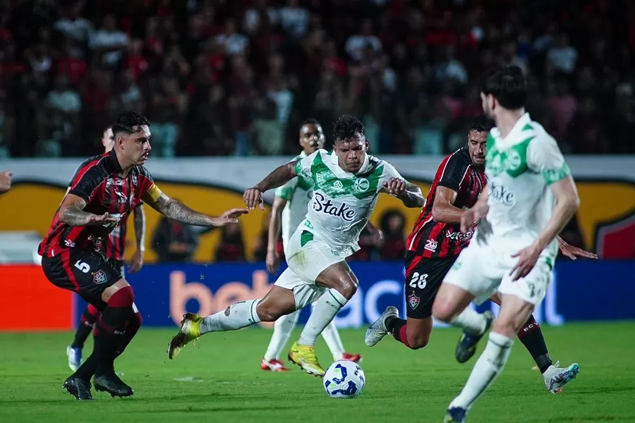 Juventude reage no fim e busca empate com o Vitória