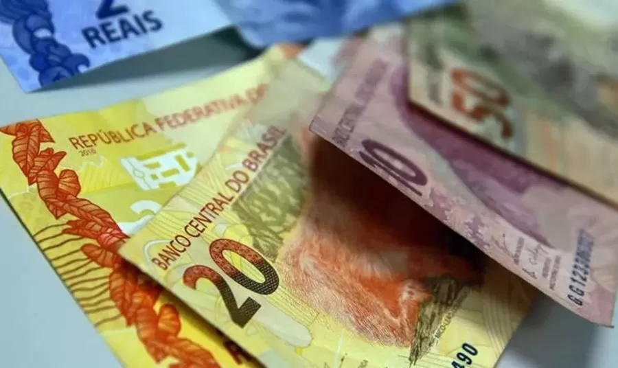 Orçamento 2026: salário mínimo deve subir para R$ 1.631 no próximo ano, prevê governo