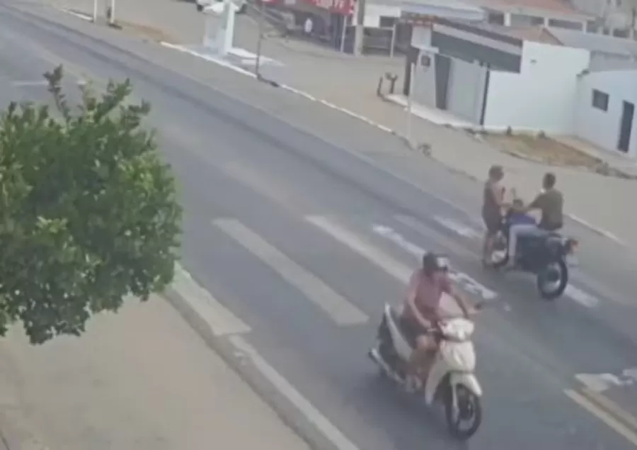 Idosa morre atropelada por motocicleta ao atravessar faixa de pedestres na BR-230, na cidade de Pombal