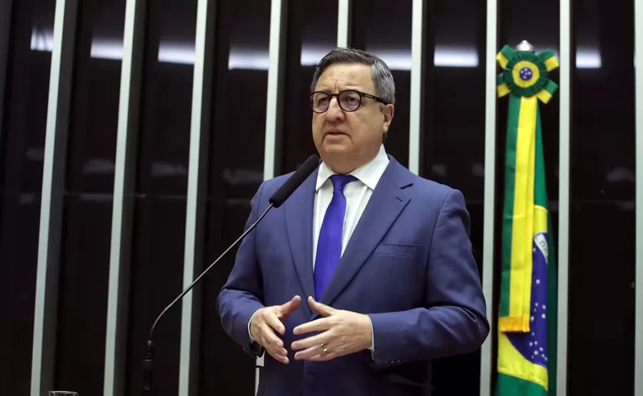 Câmara aprova texto-base da proibição de descontos de mensalidades em benefícios 