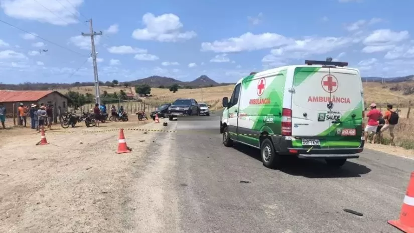 Homem morre em colisão entre moto e ambulância na zona rural de Sousa