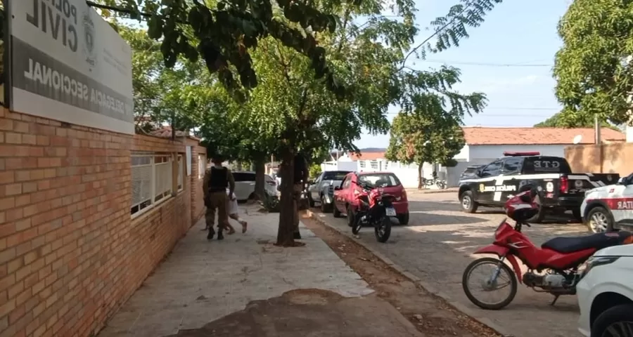 ENTENDA O CASO! Dupla de assaltantes pratica roubo no Centro de Catolé do Rocha, um deles é baleado e o outro consegue se evadir