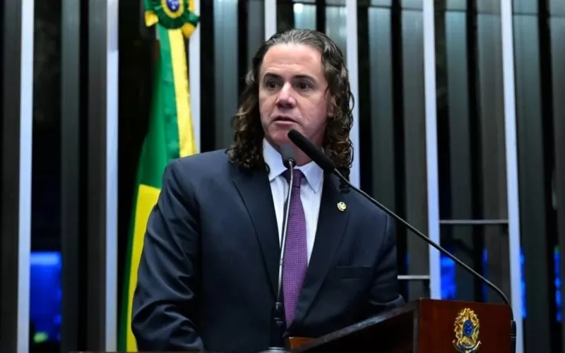Veneziano vai a tribuna do Senado e reforça posição contra anistia para os envolvidos nos atos de 8/1