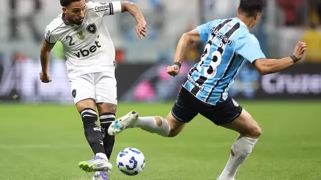 Com lei do ex e gol de goleiro, Grêmio e Botafogo empatam no Brasileirão