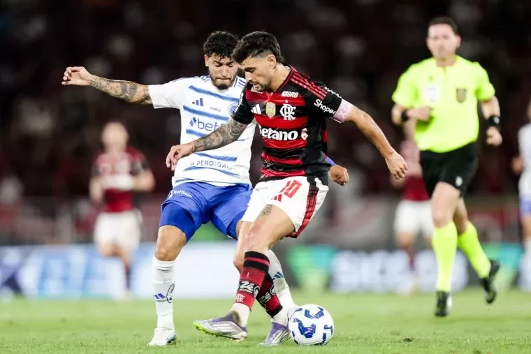 Flamengo e Cruzeiro empatam em duelo no topo do Brasileirão