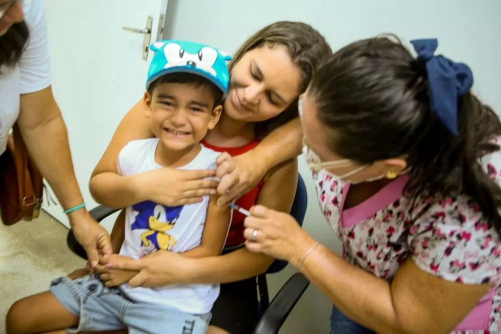 Campanha de Multivacinação começa nesta segunda (6) em todo o Brasil, com foco em crianças e adolescentes