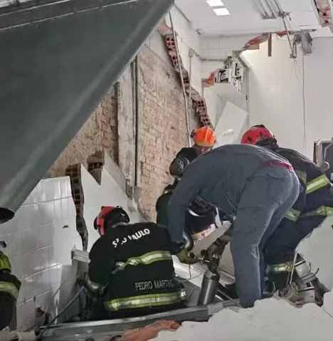 Parte do restaurante do chef Fogaça desaba no Centro de São Paulo; uma mulher morreu