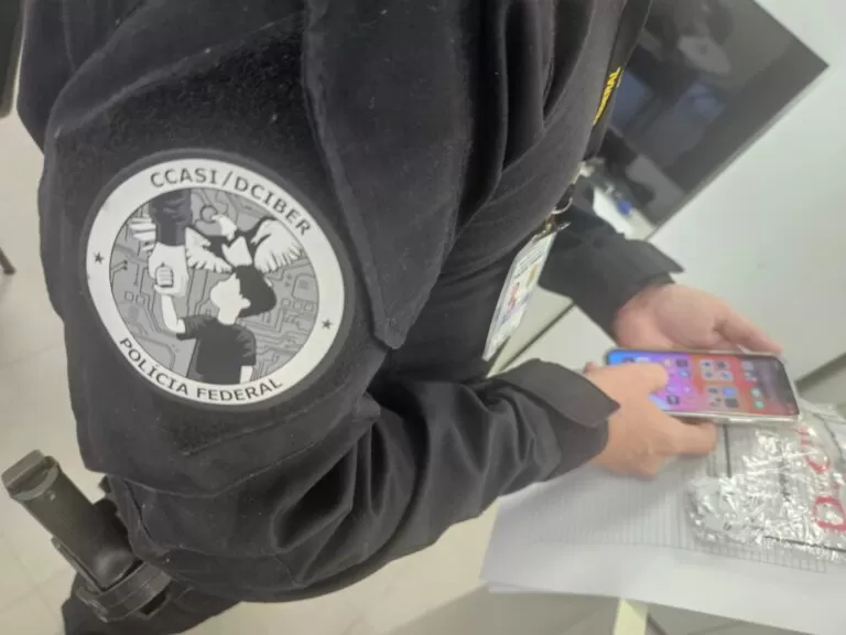 Operação da Polícia Federal prende homem por armazenar pornografia infantil em João Pessoa