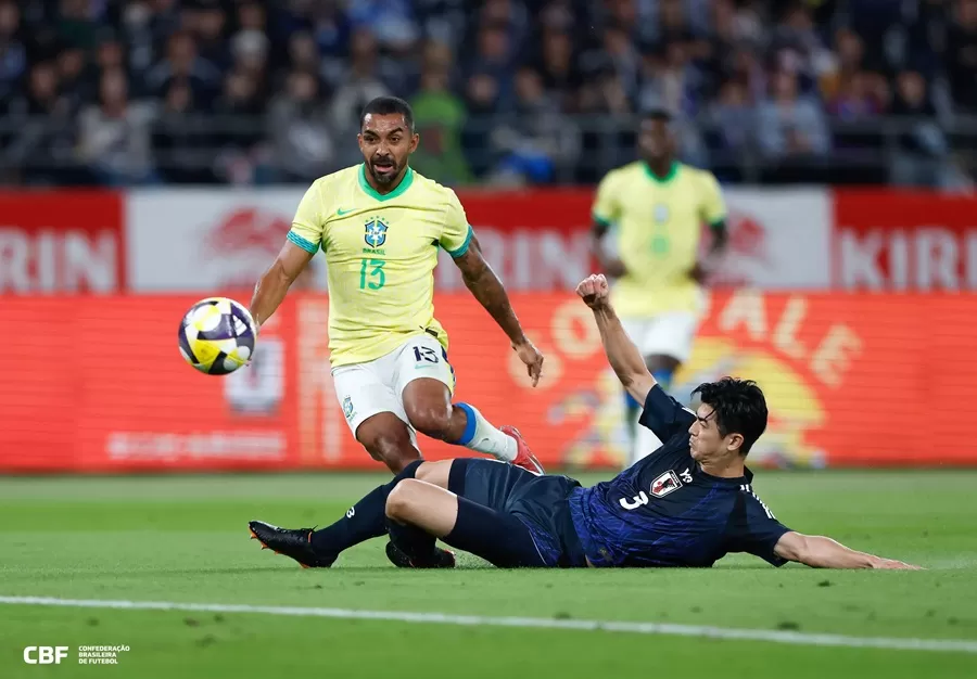 Brasil perde de virada para o Japão em dia de testes para Ancelotti