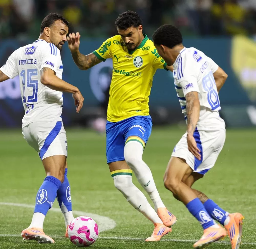 No Allianz Parque, Palmeiras e Cruzeiro empatam, e briga pelo título continua aberta