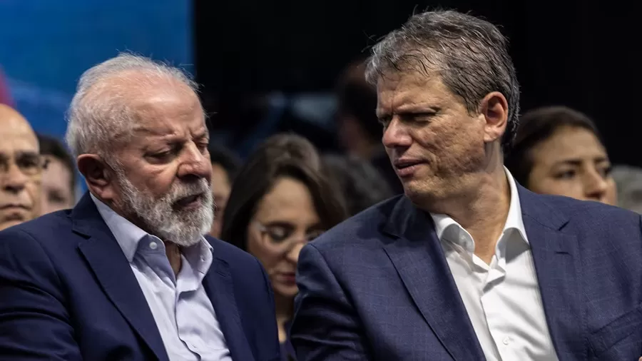 AtlasIntel/Bloomberg: Lula lidera contra nomes da direita e venceria a eleição no 1º turno