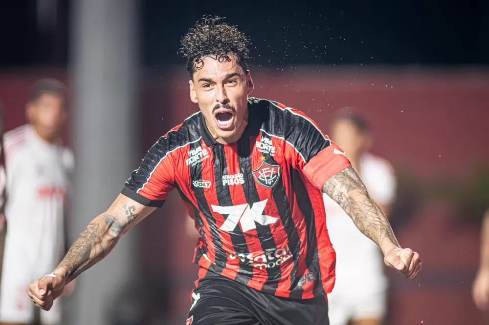 Vitória bate o Internacional por 1 a 0 no Barradão e dorme fora do Z-4