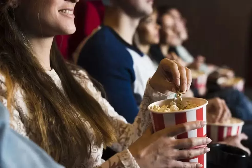 TJPB suspende lei que autorizava entrada de alimentos em cinemas e shows na Paraíba