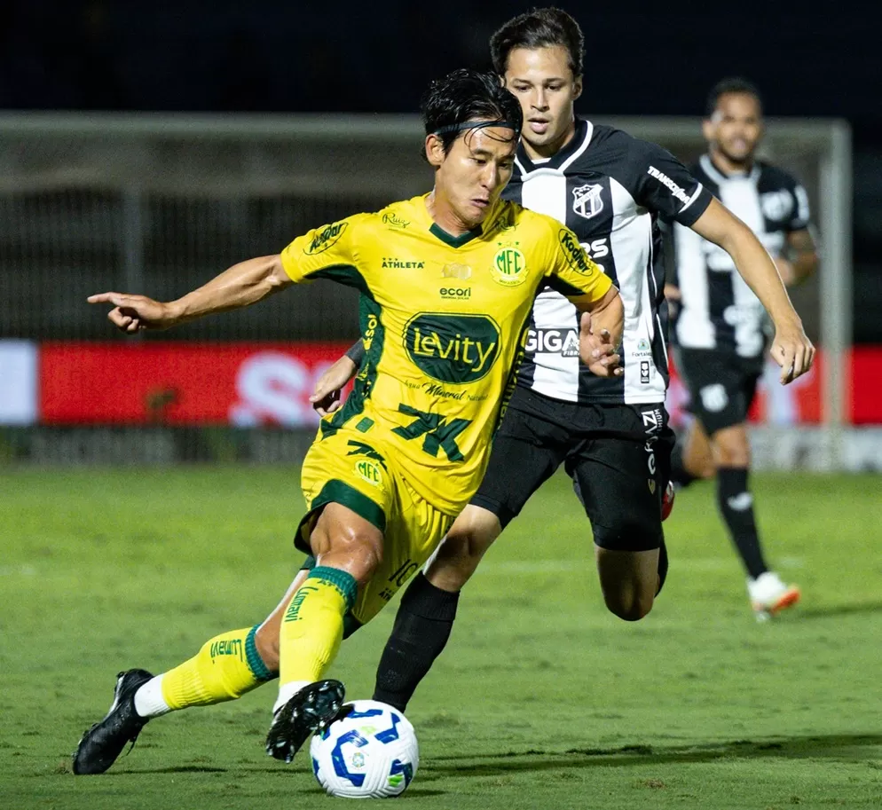 Mirassol vence fácil o Ceará e fica perto da vaga direta na Libertadores