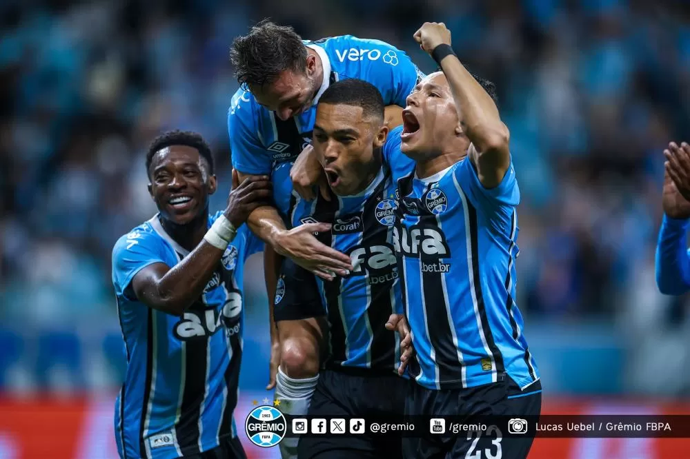 Grêmio vence em casa, atinge 46 pontos e deixa Palmeiras mais distante do título