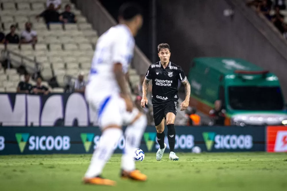 Cruzeiro empata com Ceará e sai da briga pelo título do Brasileirão 