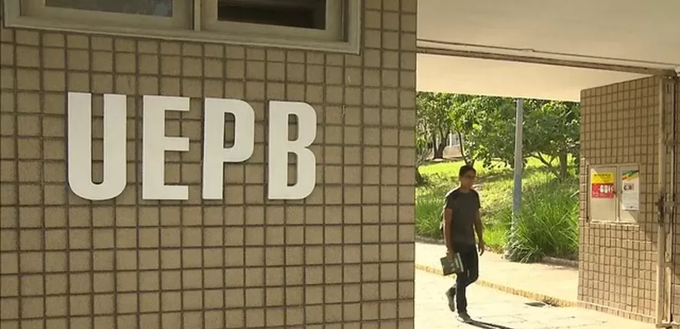 Professores da UEPB aceitam proposta e decidem encerrar greve 
