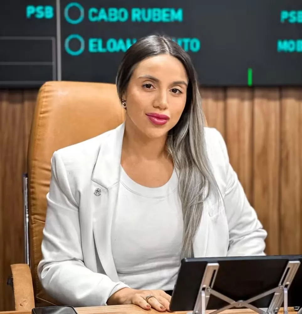 Vereadora Jays de Nita vai assumir presidência da Câmara de Bayeux após morte de Adriano Martins