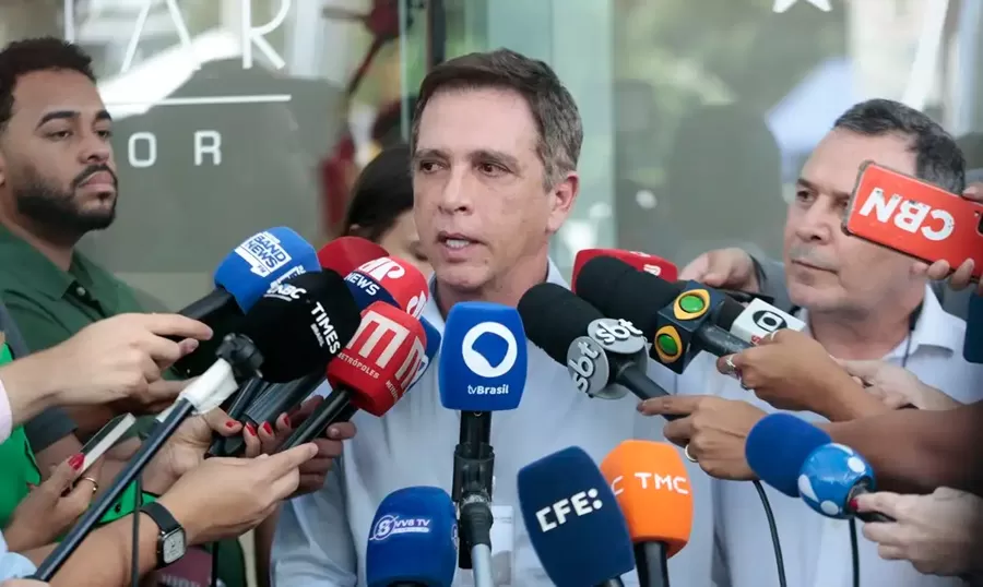 Ex-presidente Jair Bolsonaro deve ter alta nesta quinta e retornar à cela na Polícia Federal