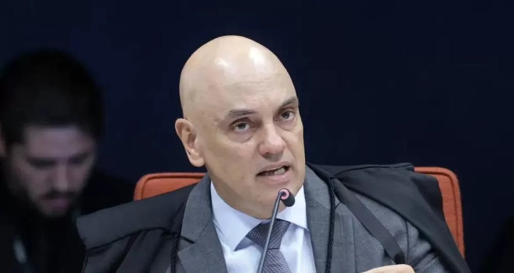 Alexandre de Moraes nega prisão domiciliar e mantém Bolsonaro preso na Polícia Federal