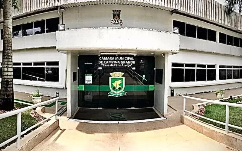 Deputado vai a CMCG cobrar satisfações de vereador por abandono de compromisso de apoio: “Ele comeu do meu pirão”
