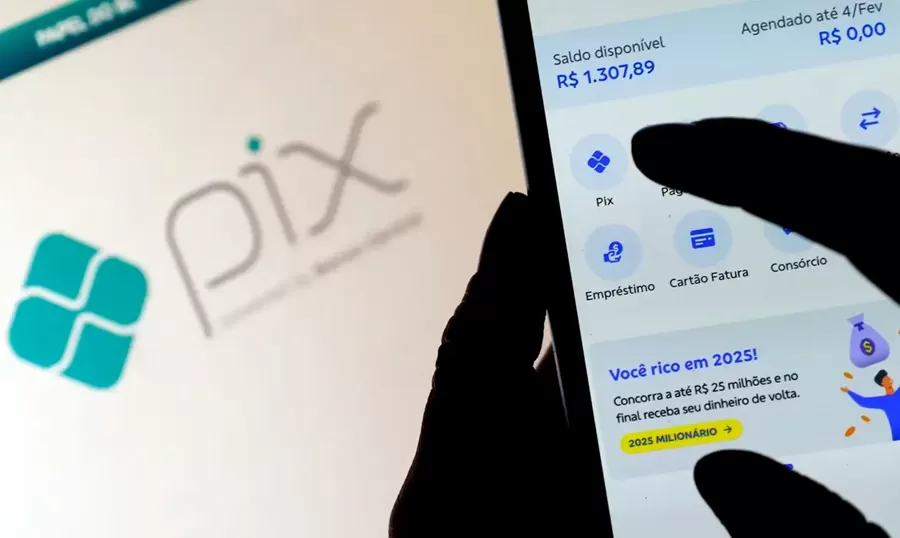 PIX tem instabilidade nesta segunda-feira e clientes reclamam nas redes sociais