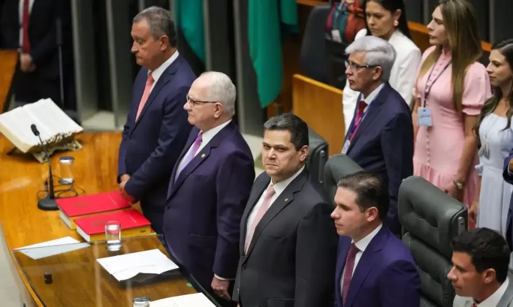 Presidente do Senado Davi Alcolumbre prega convivência pacífica entre Poderes 