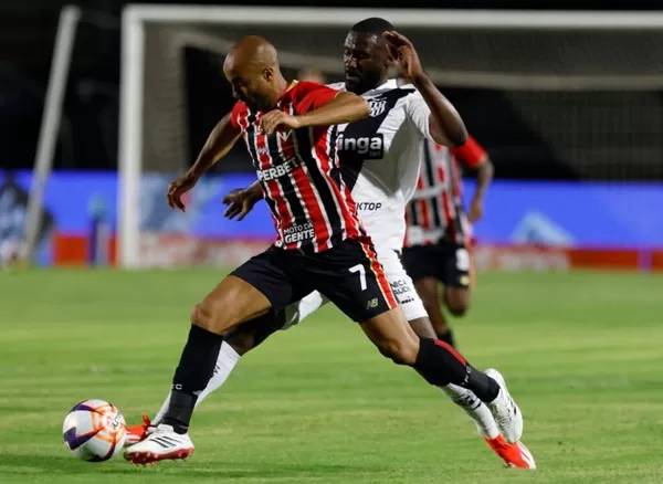 São Paulo vence a Ponte Preta e se garante nas quartas do Paulistão 