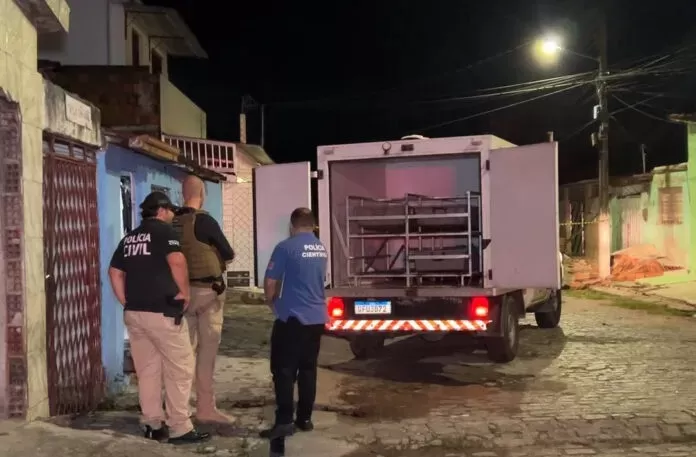 Falsos policiais matam homem a tiros na frente dos filhos, na madrugada desta quarta (18) em Bayeux
